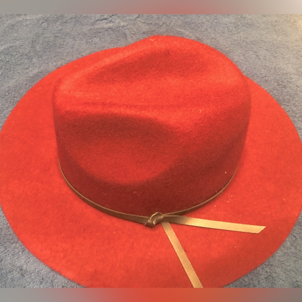 Burgundy brim hat